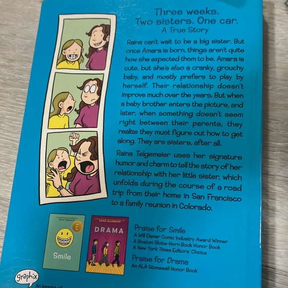 4 x graphic novels by Raina Telgemeier. Smile , Drama , Sisters and Ghosts - Picture 5 of 8